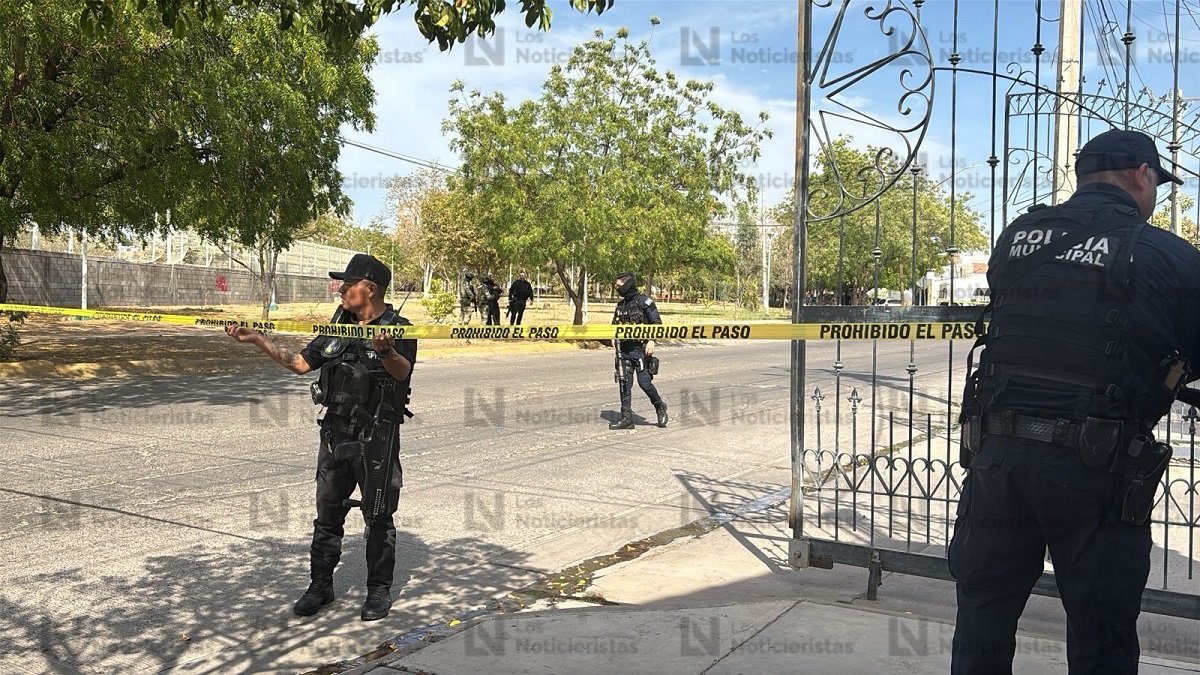 Con arma larga ejecutan a un hombre en el parque de Villa Universidad en Culiacán