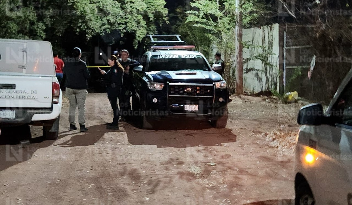 ¡Podría ser una mujer! Enredado en plástico negro localizan cuerpo en Villa Fontana, en Culiacán
