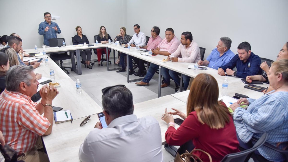 Preparan en Ahome 5 mil porciones de ensalada de atún para familias vulnerables