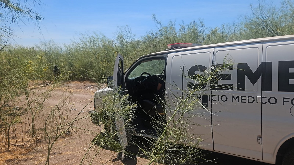 Localizan fosa con restos humanos en la autopista Mazatlán-Culiacán