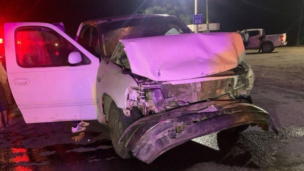 Hombre resulta lesionado en choque por alcance en Teacapán, Escuinapa