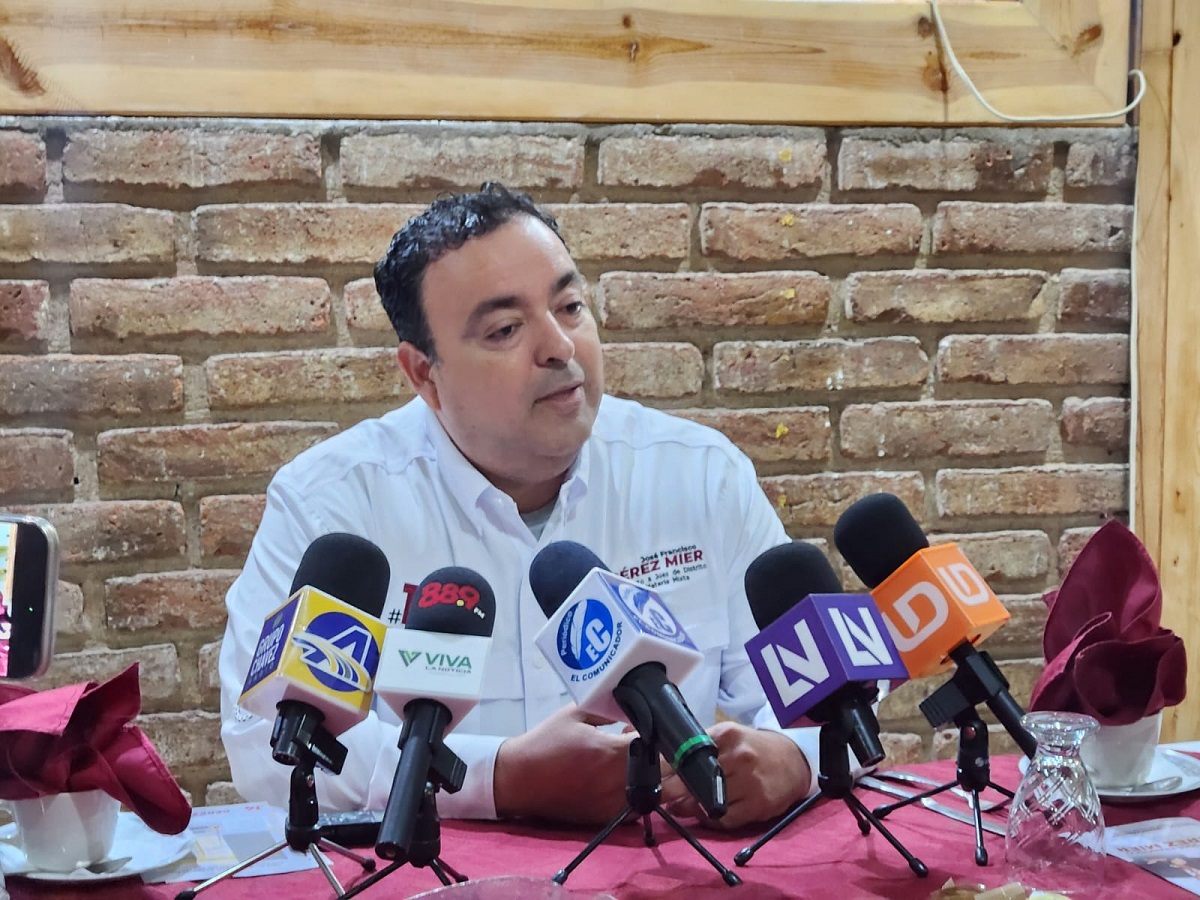 El juez José Francisco Pérez Mier inicia campaña en Guasave como candidato a juez de distrito en materia Mixta