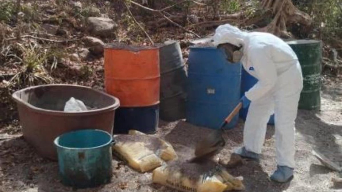 Nuevamente en Cosalá y Culiacán; aseguran 7 laboratorios clandestinos donde elaboraban drogas