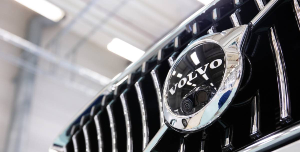 Volvo aumentará inversión en México a mil millones de dólares, anuncia Ebrard