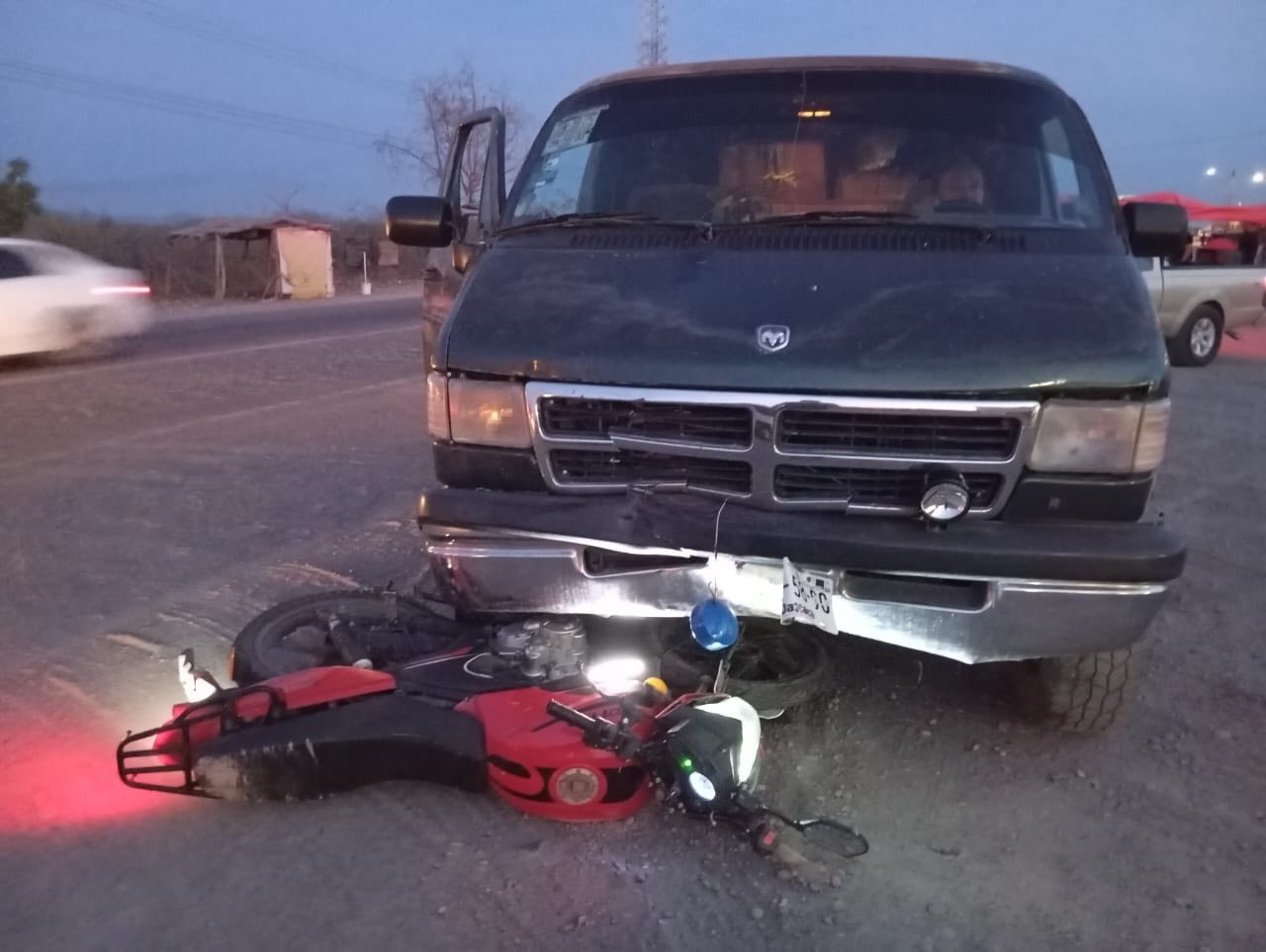 Motociclista resulta herido tras ser arrollado por una camioneta en Villa Unión