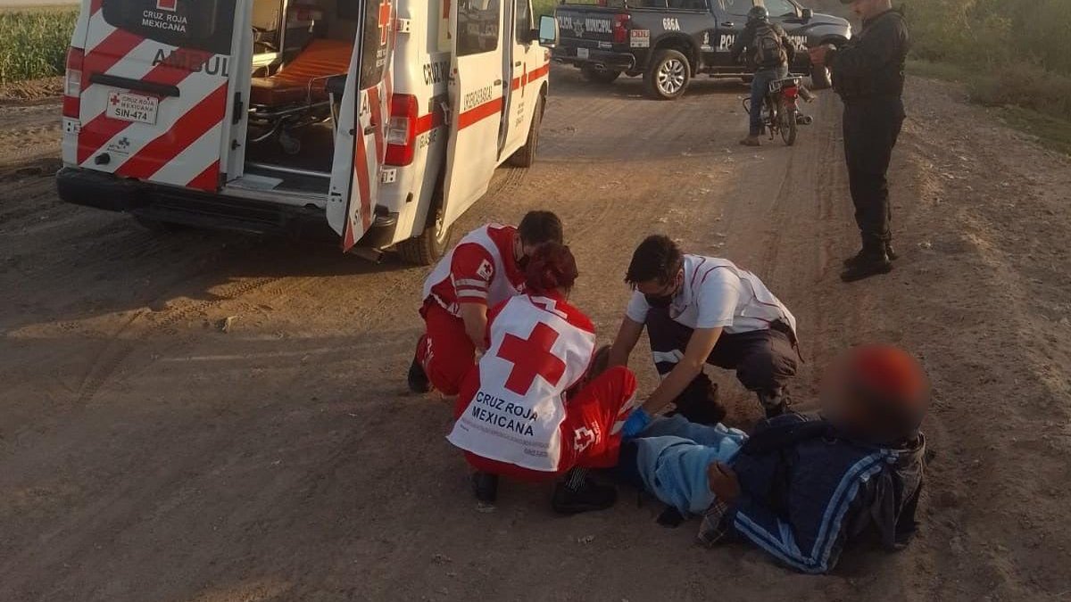Motociclista resulta lesionado al caer de la unidad en la que viajaba en Guasave