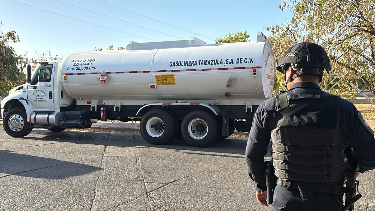 ‘Levantan’ al conductor de una pipa de combustible y abandonan la unidad, en Culiacán