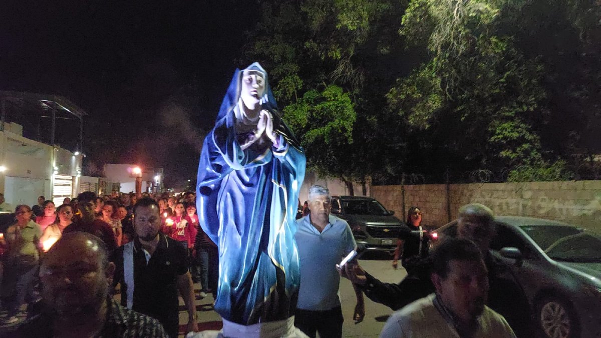 El silencio doloroso de María inunda Los Mochis en Viernes Santo