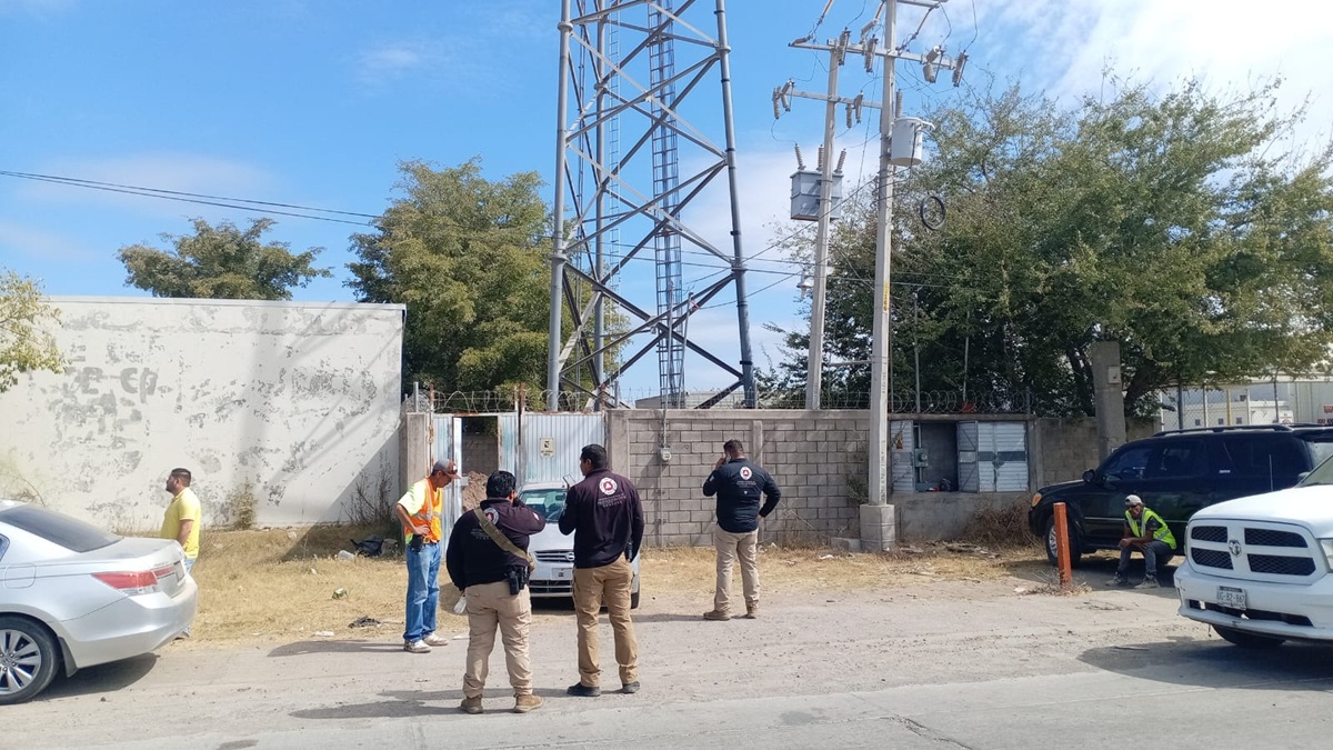 Clausuran antena telefónica en Guasave; no tenía permiso y salía posible combustible del suelo