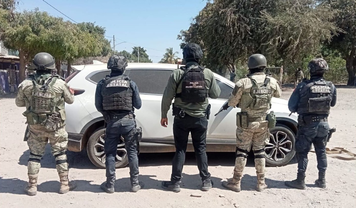 En distintos hechos, localizan y recuperan tres vehículos en Culiacán, Elota y Eldorado