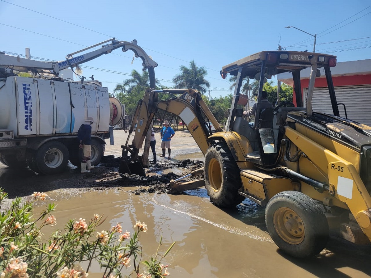 Restablece Jumapam el suministro en Villa Verde de Mazatlán