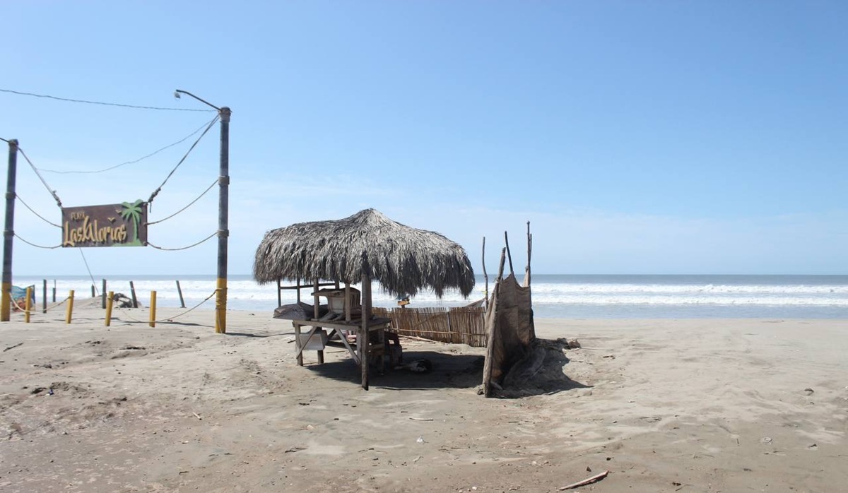 ¡Restauranteros a salvo! Sin afectar ventas el mar de fondo en Las Glorias, Guasave