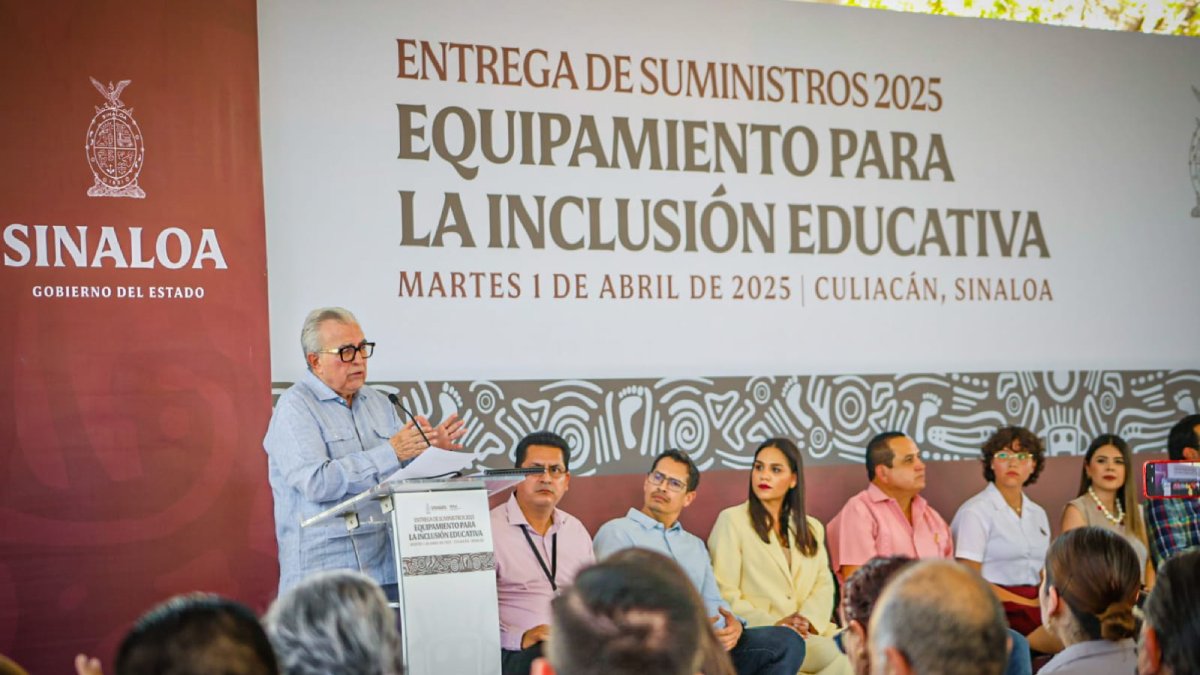 Entrega Rocha equipamiento para Inclusión Educativa a escuelas del nivel básico