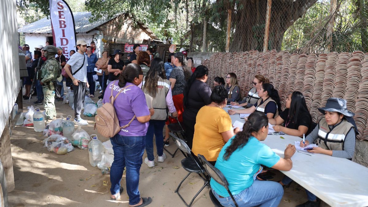 Suman mil 763 familias desplazadas en un año de violencia en Sinaloa; ya son atendidas: Sebides
