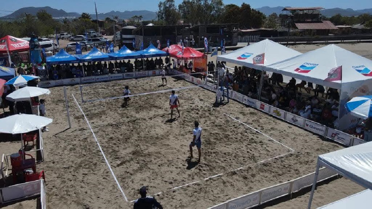 Rompe récord de inscripción el torneo de Voleibol Playero “Tormenta en la Arena Chevron 2025”