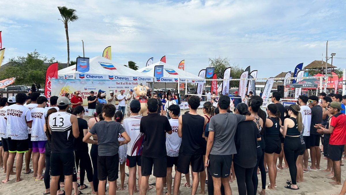 Arranca con éxito el torneo de voleibol playero “Tormenta en la Arena Chevron 2025”