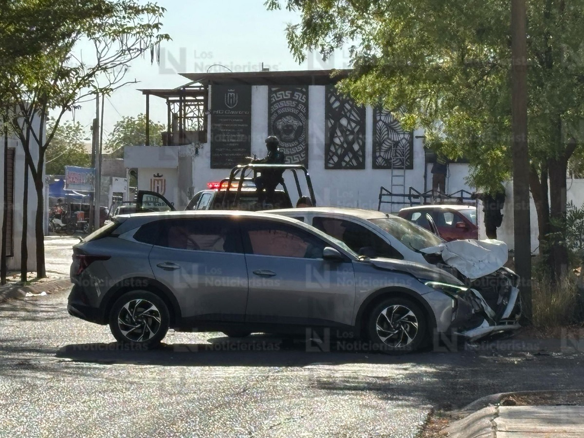 ¡Hay un detenido! Se registra persecución y choque en el sector La Conquista en Culiacán