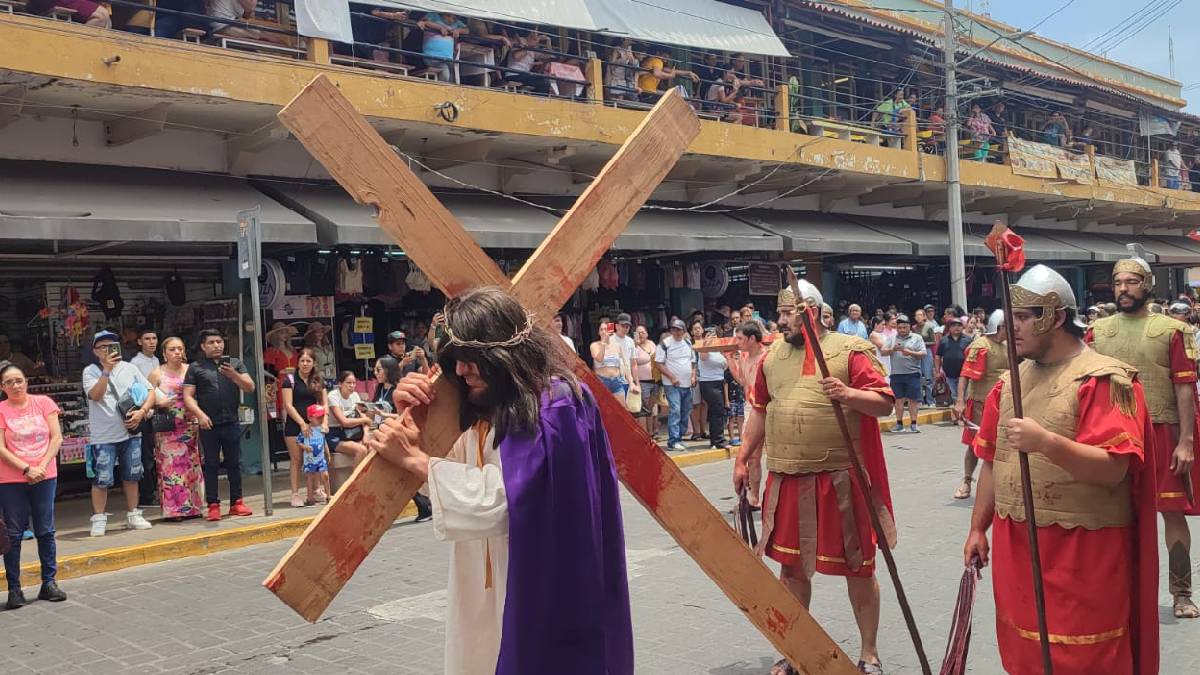 Jesús Joel, médico forense que por cuarta vez ha vivido al máximo la pasión de Cristo en Viernes Santo de Mazatlán