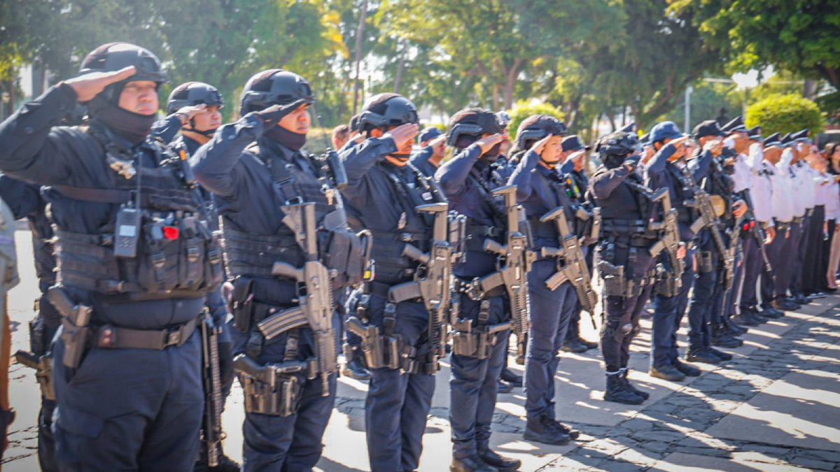 Cámaras de solapa y atención médica gratuita en el hospital más cercano a policías heridos, proponen en Sinaloa