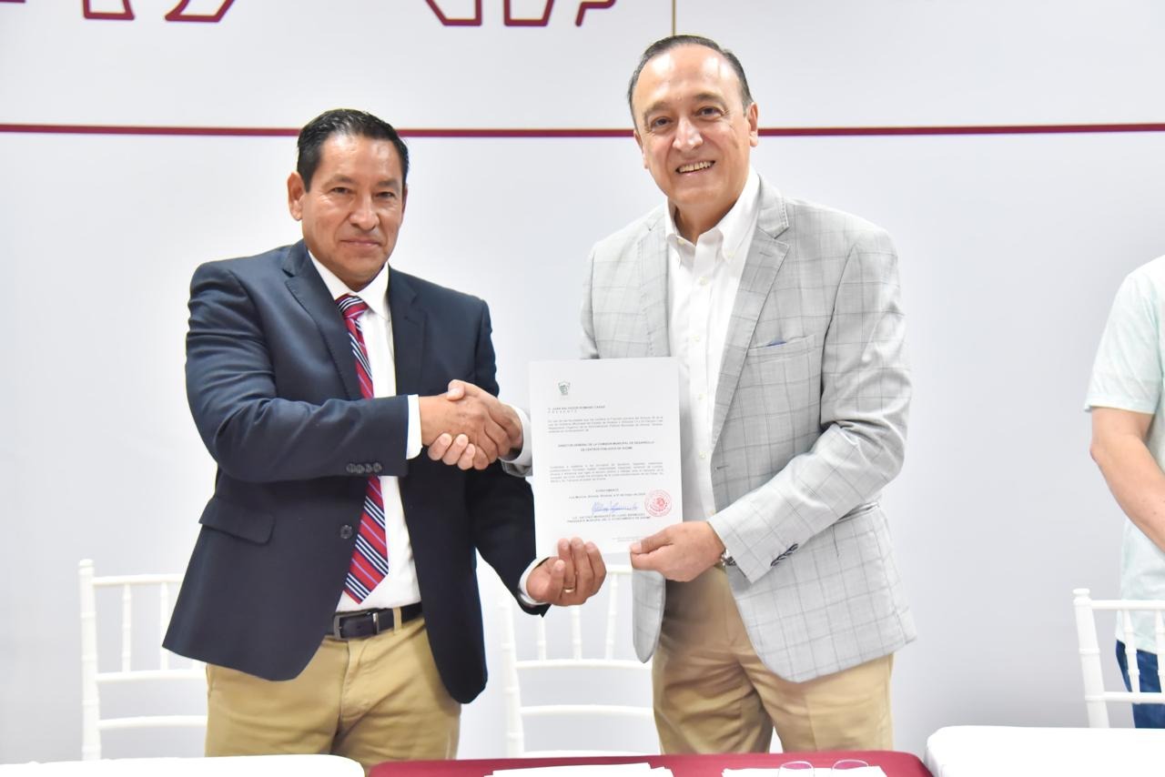 Asume Juan Salvador Romano Cazas la Dirección General de Comun en Ahome