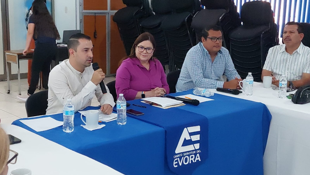 Comerciantes del Évora sostienen encuentro con Imelda Castro para plantear necesidades y fortalecer la economía