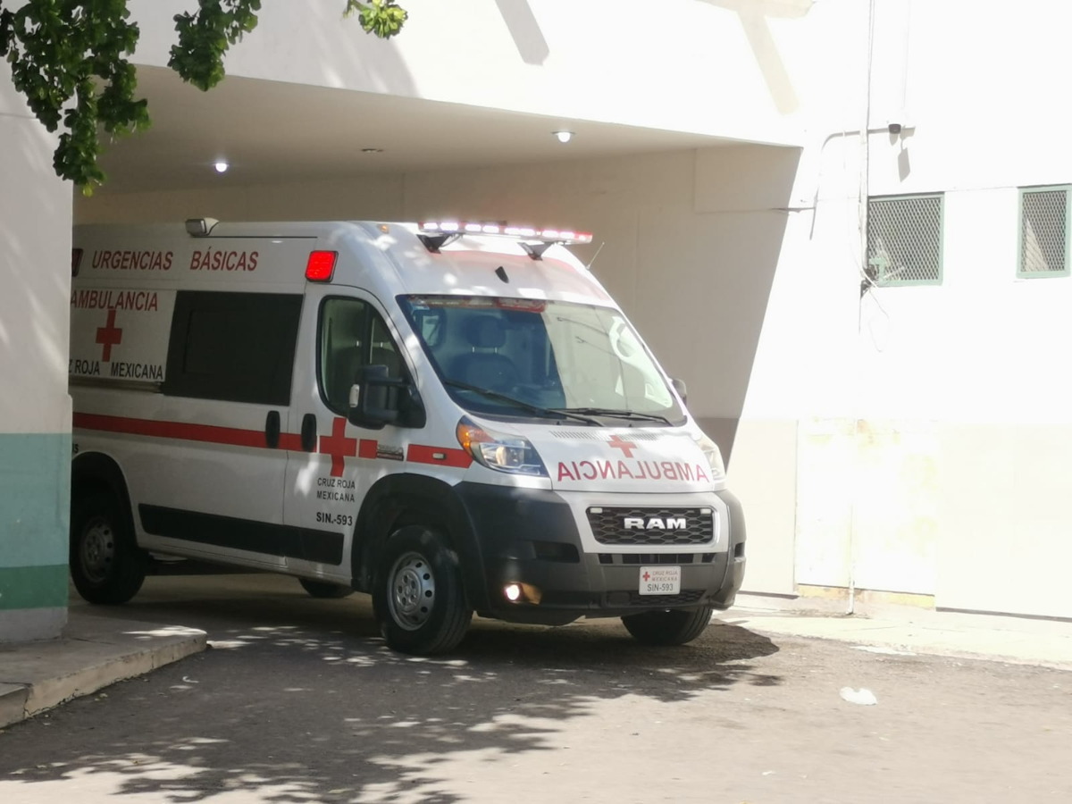 Joven ingresa a un hospital luego de recibir 7 puñaladas en la Genoveva, El Fuerte