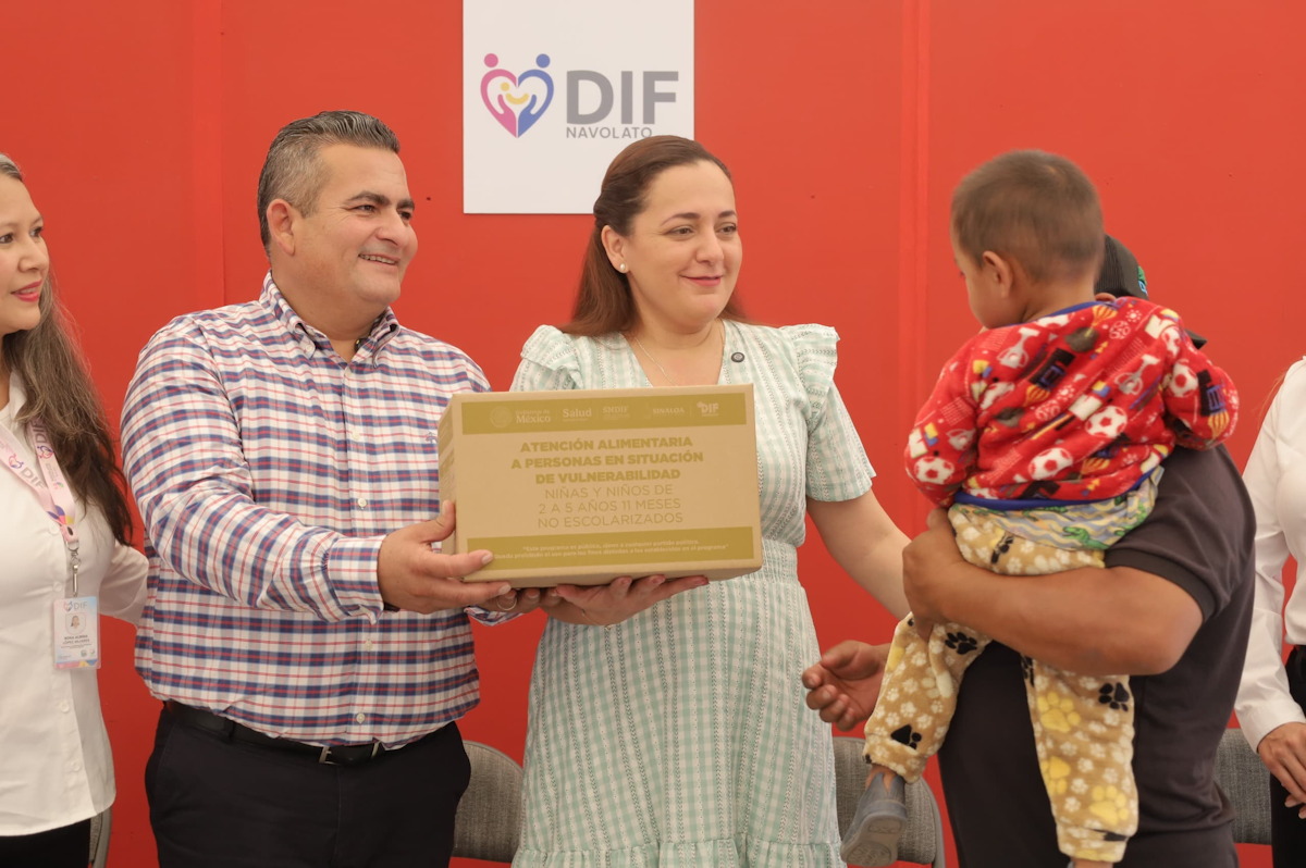 Gobierno de Navolato entrega despensas a familias en situación vulnerable