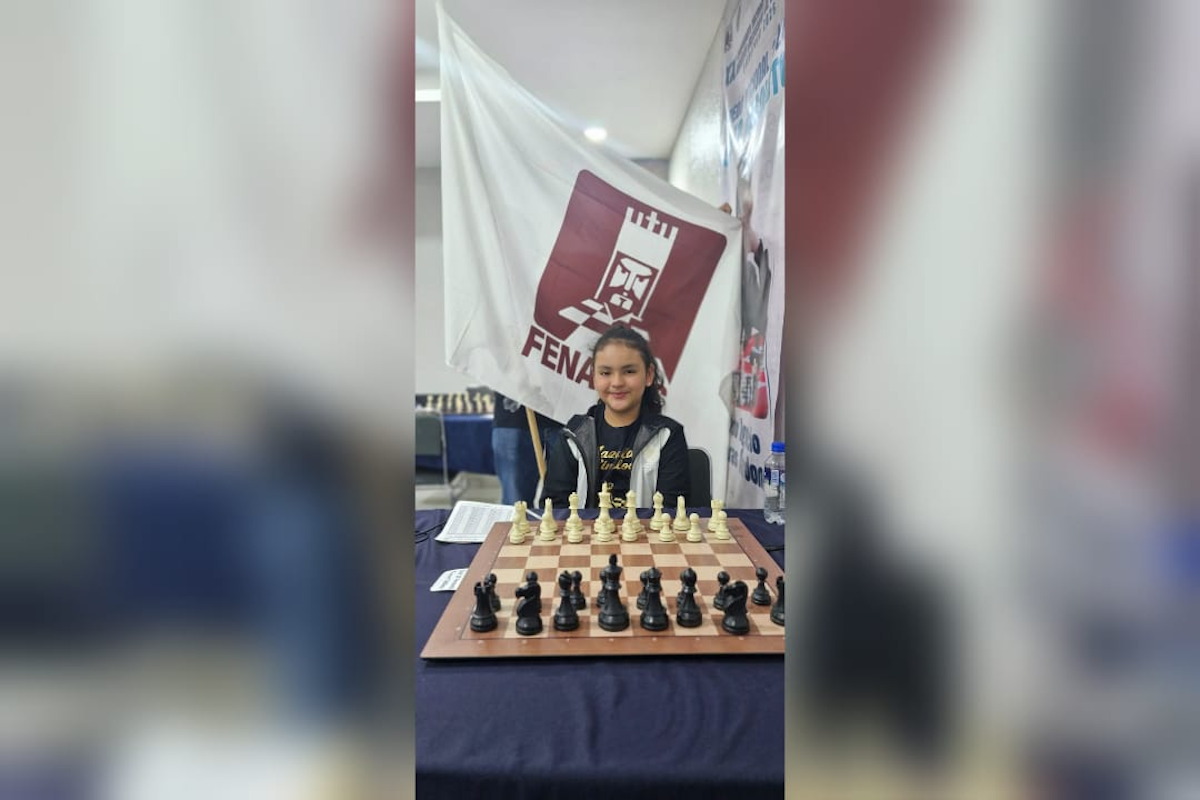 ¡Que no se apague su sueño! Niña mazatleca recauda fondos para competencia matemática en Singapur
