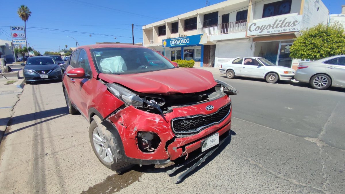 Bebé de meses de nacido resultó lesionado tras accidente en el centro de Los Mochis