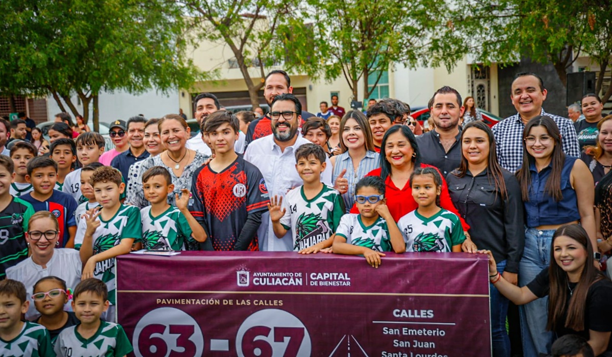 Gámez Mendívil entrega cancha de futbol, pavimentaciones y alumbrado en Country del Río