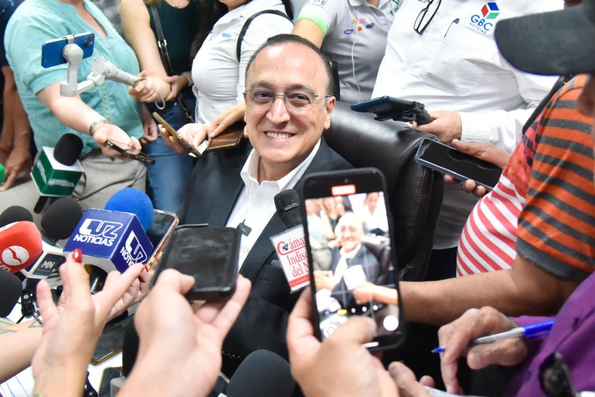 Si me dan permiso y las responsabilidades lo permiten ahí estaré con la presidenta, dice Antonio Menéndez