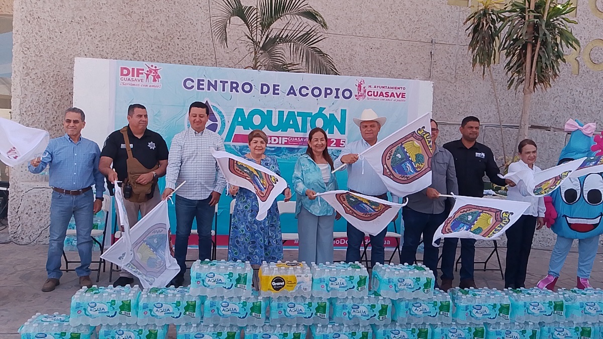 DIF Guasave abre centro de acopio Aquatón 2025; la alcaldesa dona mil litros de agua