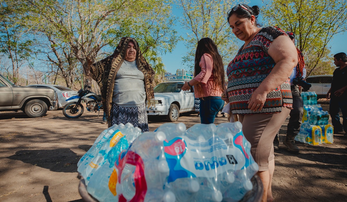 Va DIF Sinaloa por una segunda vuelta en la entrega de agua a familias que sufren la severa sequía