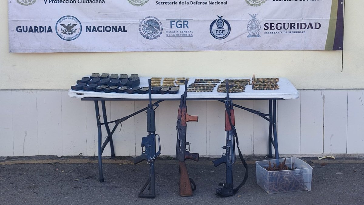 Aseguran armas, droga y vehículos en operativo conjunto en Rosario, Sinaloa
