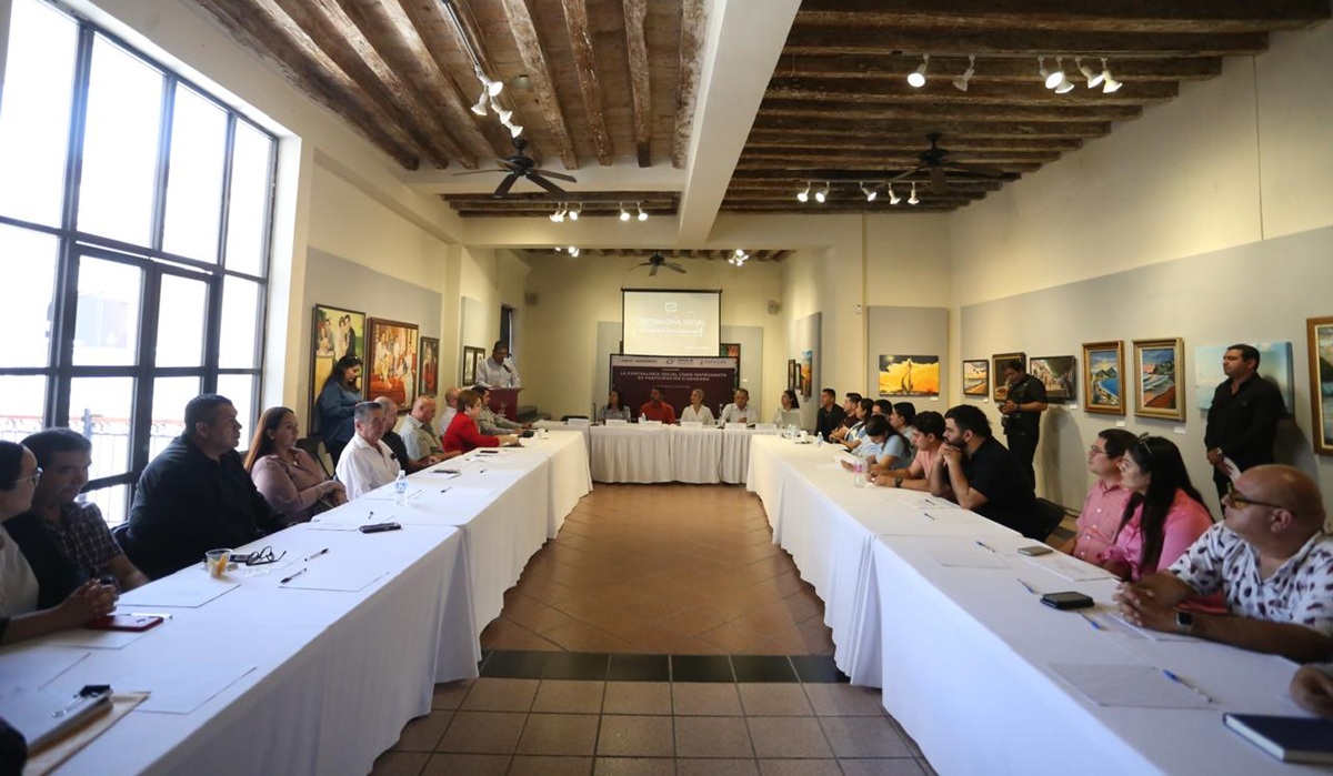 Capacitan a ayuntamientos del sur de Sinaloa sobre la Contraloría Social