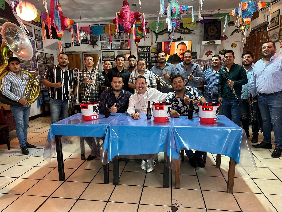 Banda Legal celebra 15 años con Julio Preciado y estrena video en el corazón de Mazatlán