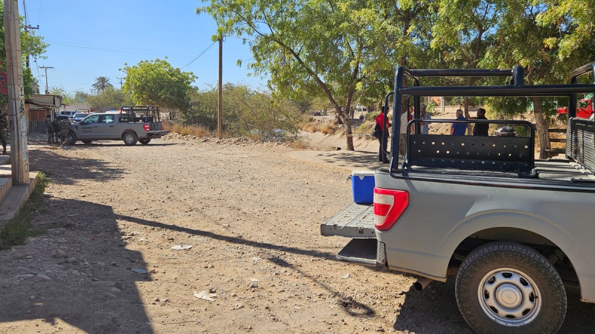 Encuentran flotando cadáver en canal del Campo El Diez, al sur de Culiacán