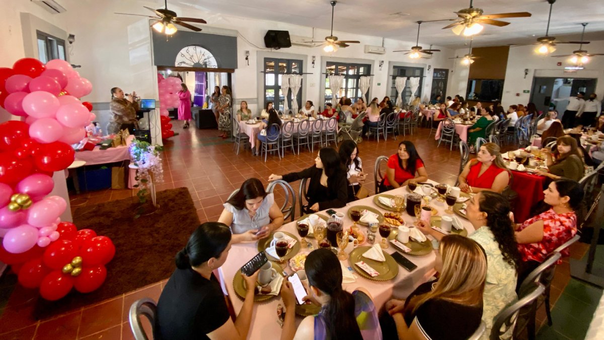 Colegio CADI Las Américas celebra a las mamás por el 10 de Mayo