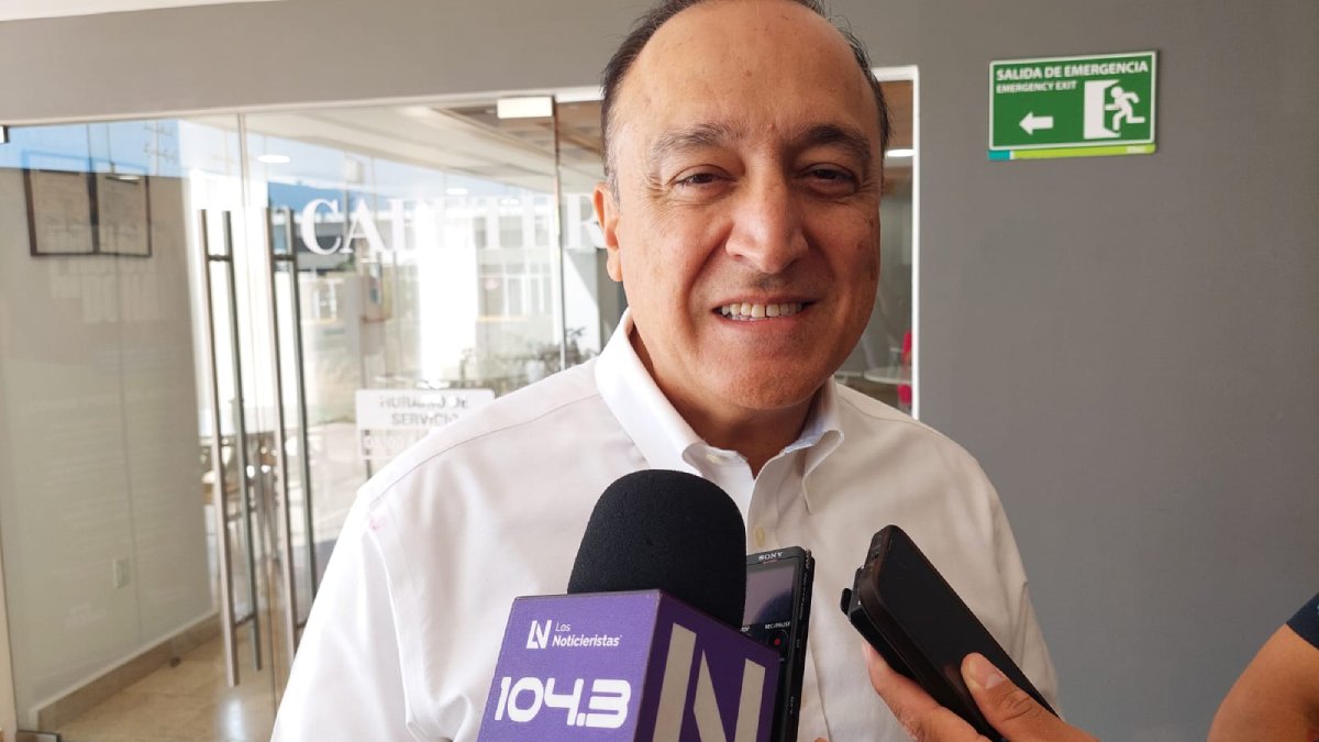 Descarta Toño Menéndez que exfuncionarios quieran desestabilizar su gobierno con programas no oficiales