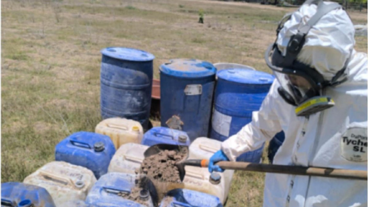 En Culiacán, Cosalá y Elota desmantelan 8 áreas de almacenamiento de sustancias químicas