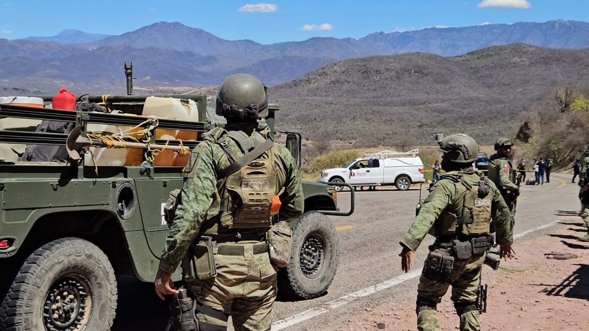 Dos niñas fallecidas tras enfrentamiento de grupo armado y autoridades en Badiraguato