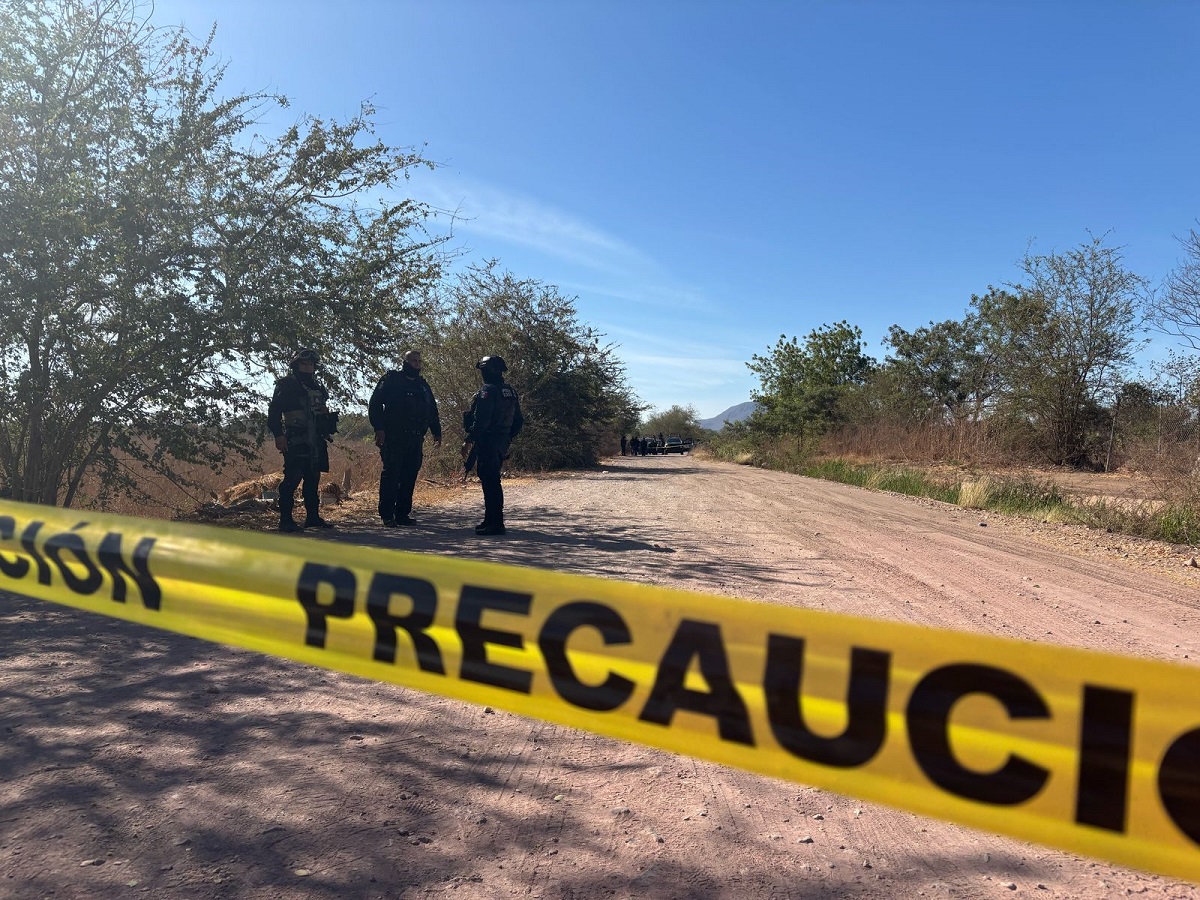 ¡Cayó al canal! Ejecutan a un hombre tras robar una camioneta y ser perseguido en Las Brisas al norte de Culiacán
