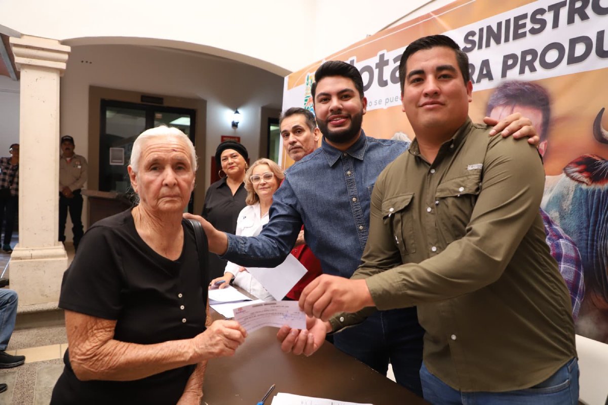 Entregan apoyos económicos a productores agrícolas temporaleros en Elota para hacer frente a la sequía