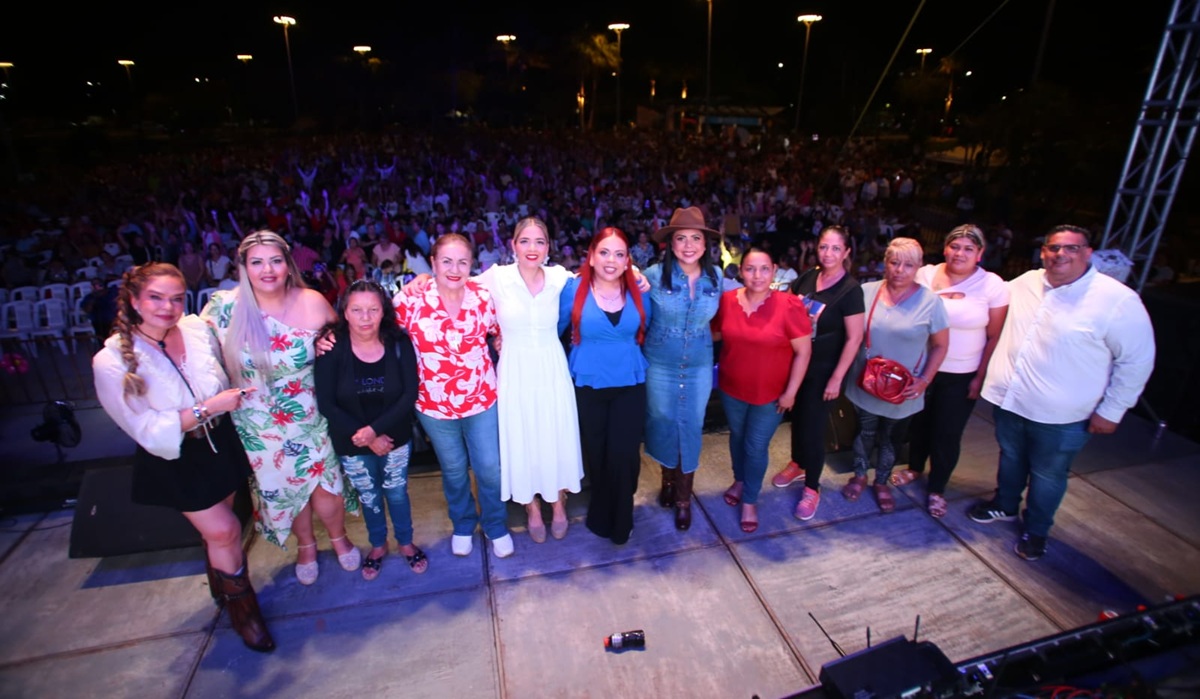 Gobierno de Mazatlán celebra a lo grande a más de 5 mil mamás