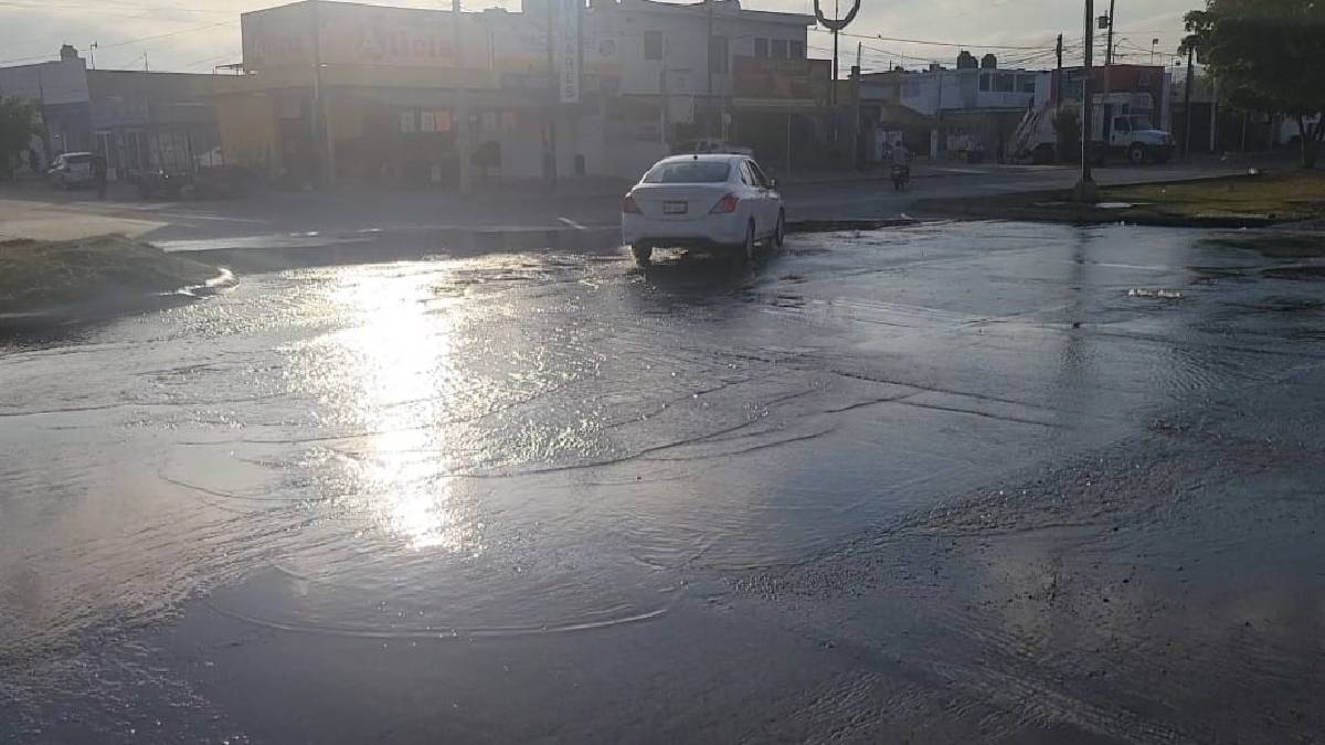 Fuga de agua deja a seis colonias sin el suministro este lunes en Mazatlán