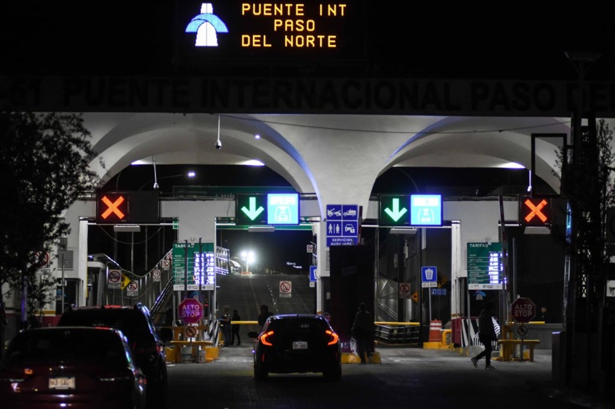 Estadounidense llevaba paquetes con fentanilo en el interior de su cuerpo y lo detienen en la frontera