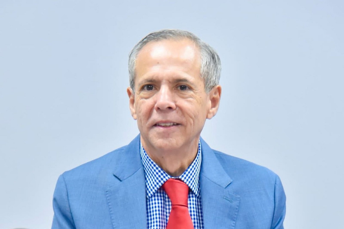 ¡Se cayó en el baño y se lastimó! Vargas Landeros envía otro justificante médico y no acude audiencia