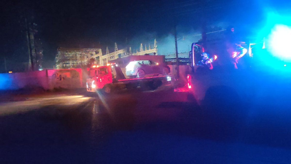 Guardia Nacional asegura vagoneta con armas y droga en la colonia Rosendo G. Castro de Los Mochis