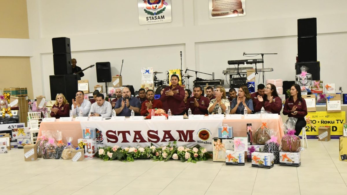 Gobierno de Mazatlán reconoce a mujeres y mamás del Stasam con emotiva celebración