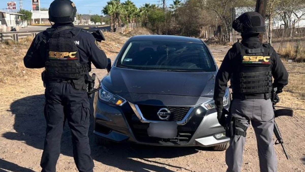 Por estar mal estacionado, hallan auto robado con aditamento para arrojar ponchallantas en Culiacán